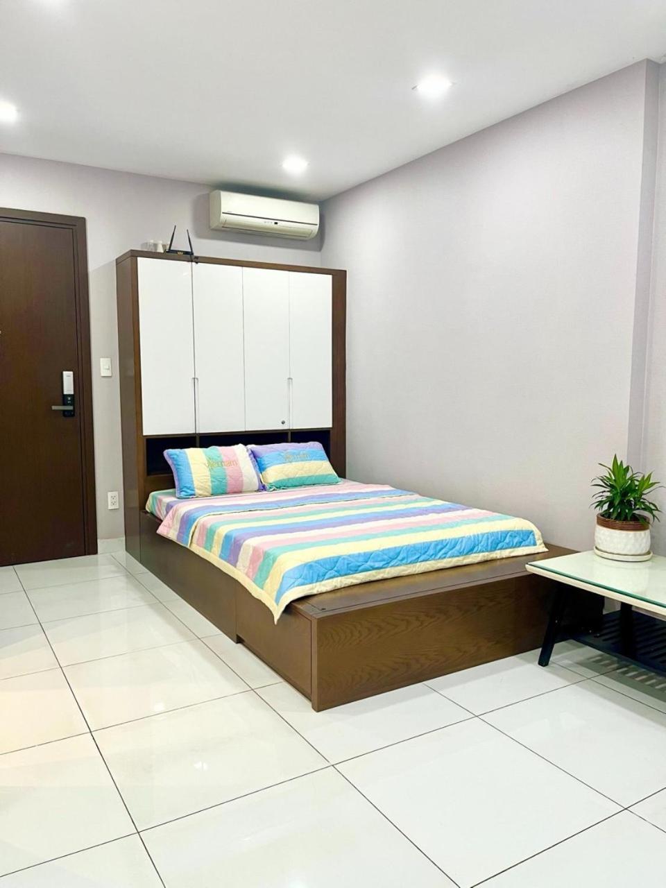 Ho Cao Cap 2 Giuong 1 Wc, 57 M2, Gan San Bay Tan Son Nhat TP. Hồ Chí Minh