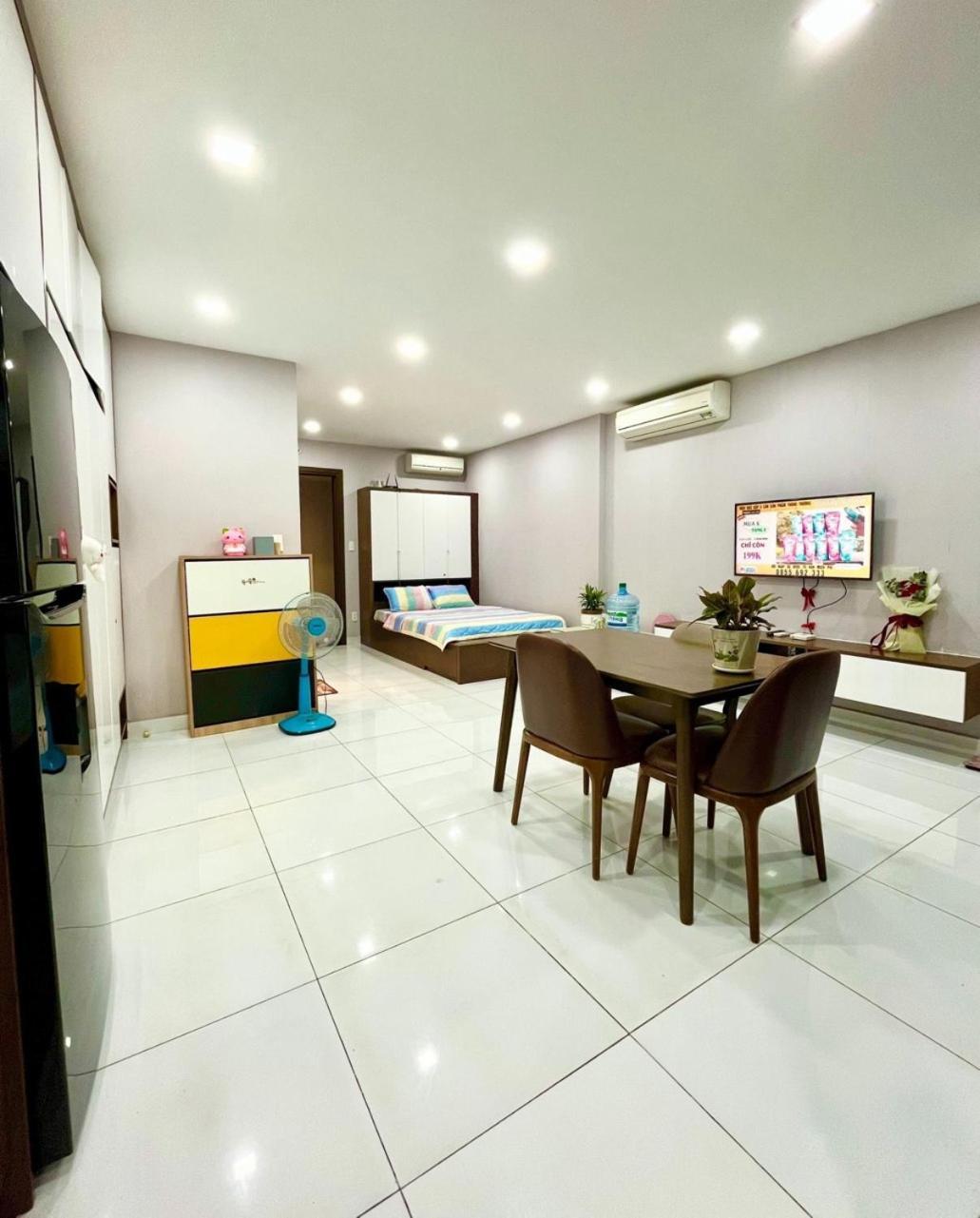 Căn hộ Ho Cao Cap 2 Giuong 1 Wc, 57 M2, Gan San Bay Tan Son Nhat *